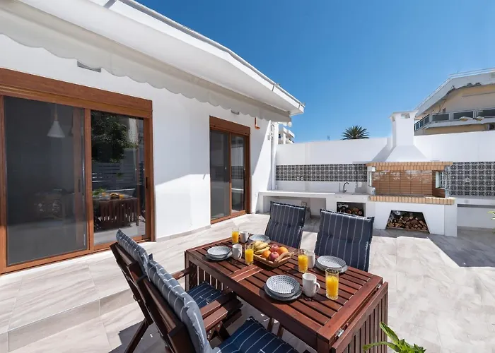 Сasa de vacaciones Ritas Modern In-city House *