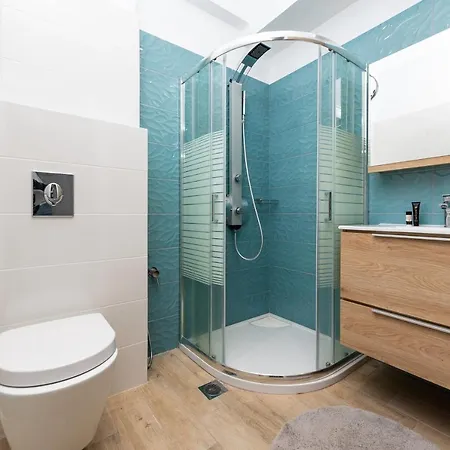 Ferienhaus Ritas Modern In-city House