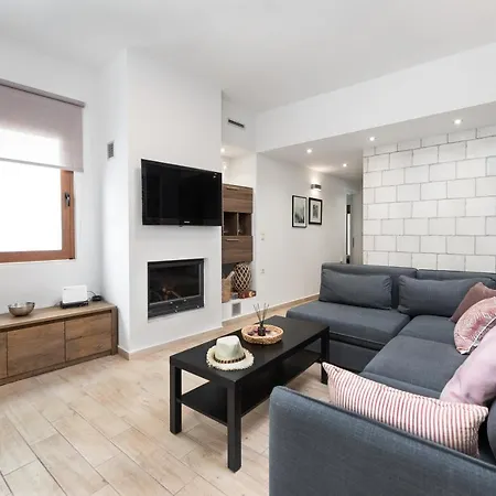 Ritas Modern In-city House Holiday home