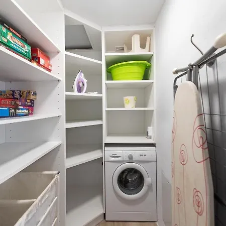 Ritas Modern In-city House Feriehus