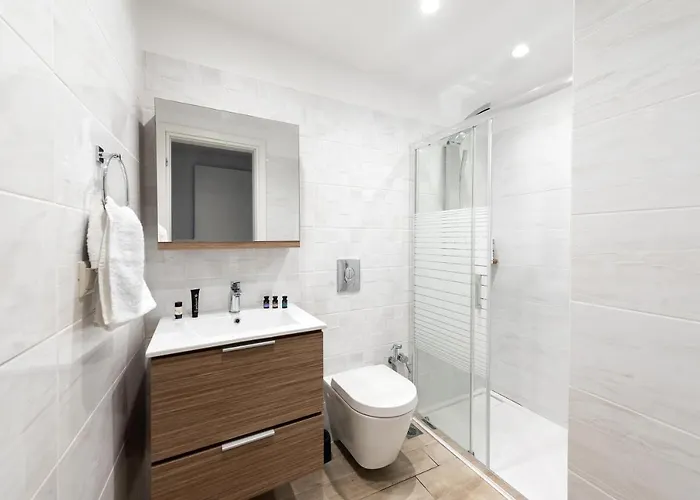 بيت للعطل Ritas Modern In-city House Rhodes City